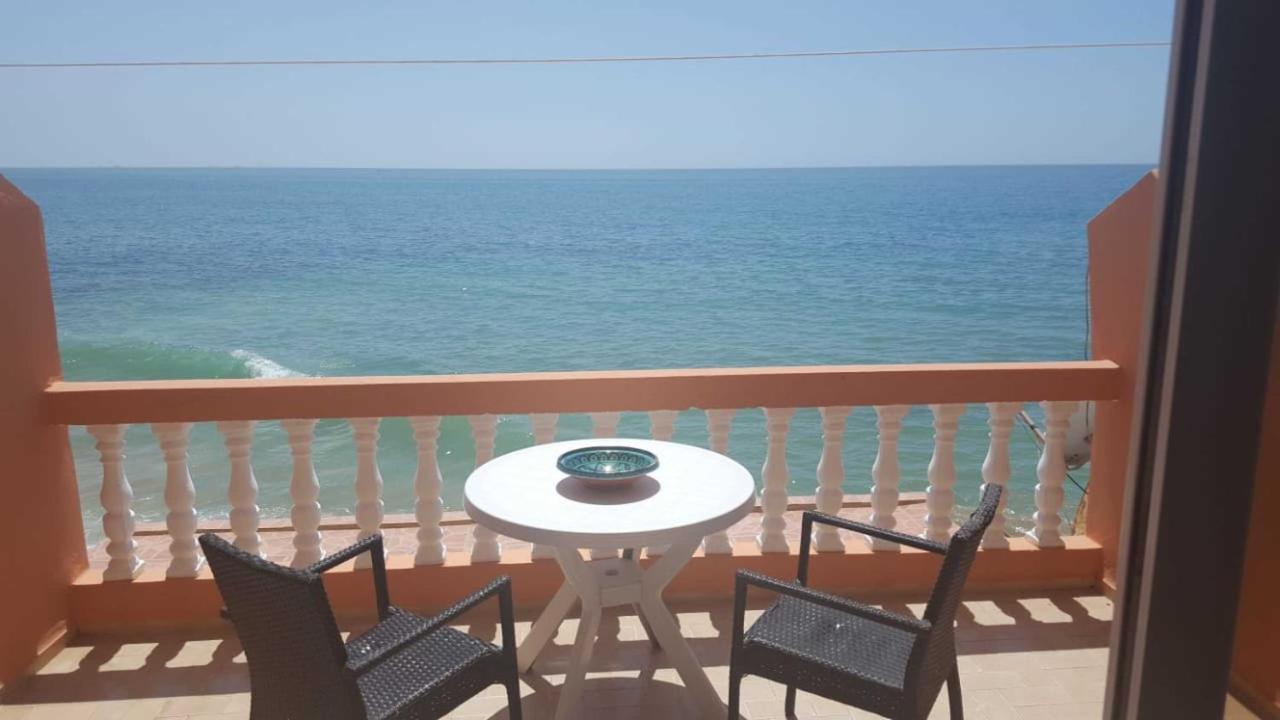 Beautiful Apartment Directly At The Beach Of ทากาเซาท์ ภายนอก รูปภาพ